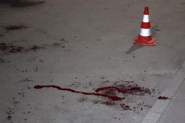 В Днепре вооруженная группа напала на пассажиров микроавтобуса, ранены 2 человека В Днепре вооруженная группа напала на пассажиров микроавтобуса, ранены 2 человека