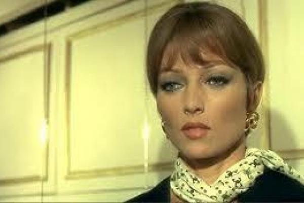 Ушла из жизни известная французская актриса Ушла из жизни известная французская актриса