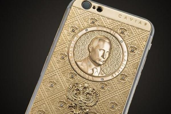 В России в честь победы Путина презентовали золотые iPhone Х В России в честь победы Путина презентовали золотые iPhone Х