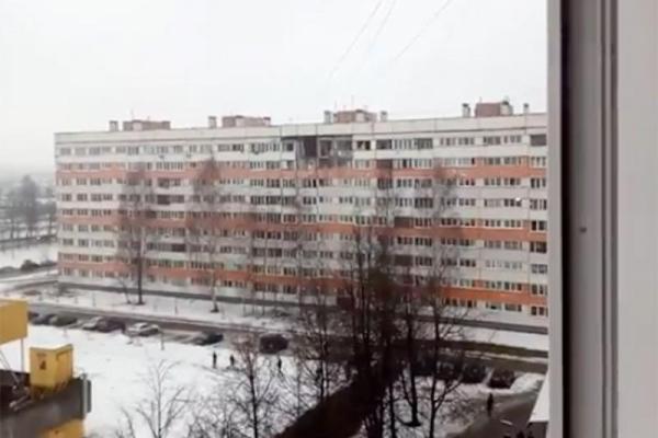 В Санкт-Петербурге взрыв разрушил несколько квартир в жилом многоэтажном доме В Санкт-Петербурге взрыв разрушил несколько квартир в жилом многоэтажном доме