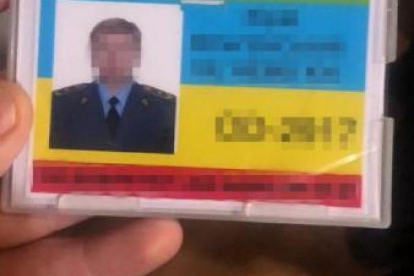 В Одесской области на взятке погорели инспекторы таможни и Госпогранслужбы В Одесской области на взятке погорели инспекторы таможни и Госпогранслужбы