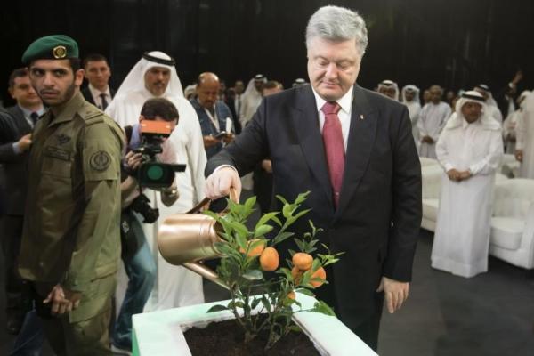 В Катаре Порошенко принял участие в открытии выставки AGRITEQ-2018 В Катаре Порошенко принял участие в открытии выставки AGRITEQ-2018