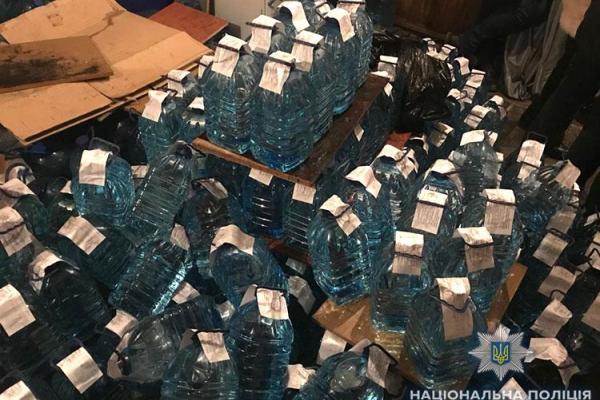 В Харькове под видом интернет-клубов действовала сеть подпольных игорных заведений В Харькове под видом интернет-клубов действовала сеть подпольных игорных заведений