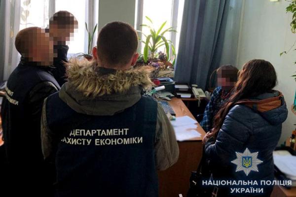 В Киеве на взятке задержан чиновник КГГА В Киеве на взятке задержан чиновник КГГА