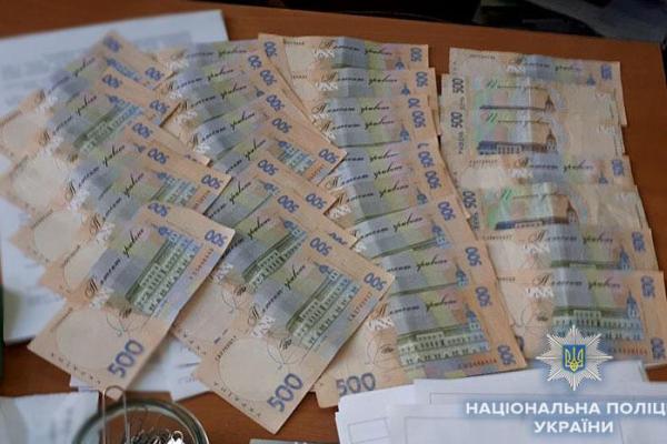В Киеве на взятке задержан чиновник КГГА В Киеве на взятке задержан чиновник КГГА