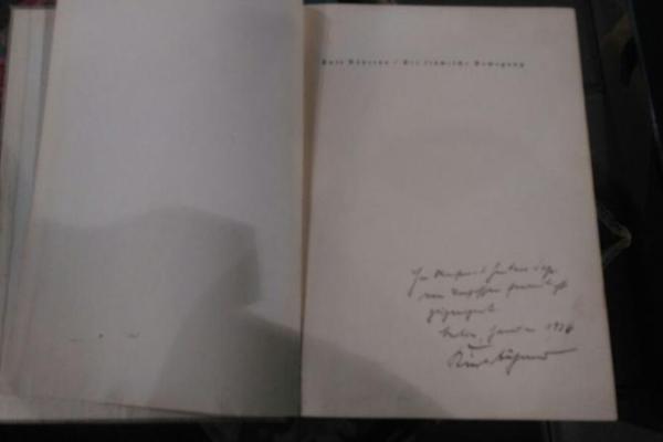 Гражданин Бельгии пытался вывезти из Украины раритетные книги, медали и монеты