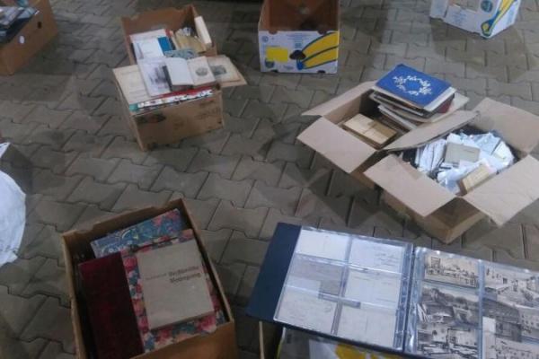 Гражданин Бельгии пытался вывезти из Украины раритетные книги, медали и монеты