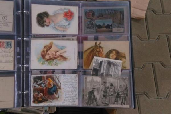 Гражданин Бельгии пытался вывезти из Украины раритетные книги, медали и монеты