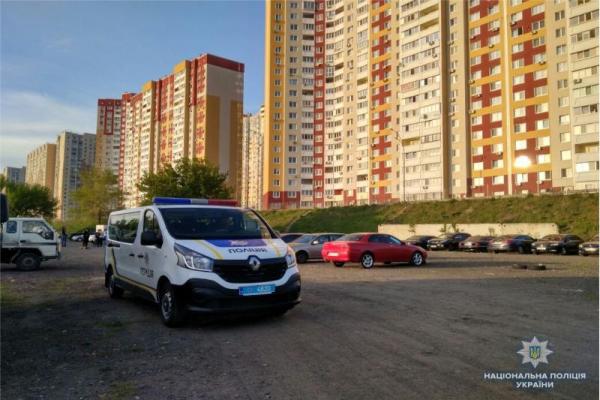 В Киеве разыскивают мужчину, напавшего на таксиста: пострадавший в реанимации В Киеве разыскивают мужчину, напавшего на таксиста: пострадавший в реанимации