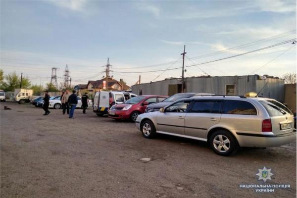 В Киеве разыскивают мужчину, напавшего на таксиста: пострадавший в реанимации В Киеве разыскивают мужчину, напавшего на таксиста: пострадавший в реанимации