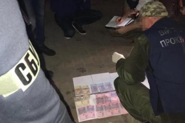 В Луцке на взятке погорел офицер-пограничник В Луцке на взятке погорел офицер-пограничник