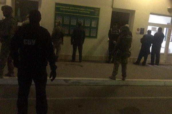 На взятке попался чиновник Закарпатской таможни На взятке попался чиновник Закарпатской таможни