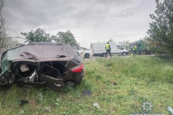 В Николаевской области столкнулись автомобили JAC S2 и Hyundai Elantra: есть жертвы В Николаевской области столкнулись автомобили JAC S2 и Hyundai Elantra: есть жертвы