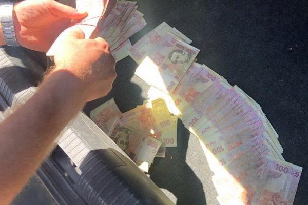 В Херсоне на взятке погорел оперуполномоченный отдела полиции В Херсоне на взятке погорел оперуполномоченный отдела полиции