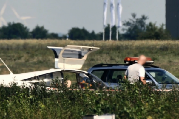 В Польше потерпел крушение легкомоторный самолет: пострадали 3 человека В Польше потерпел крушение легкомоторный самолет: пострадали 3 человека