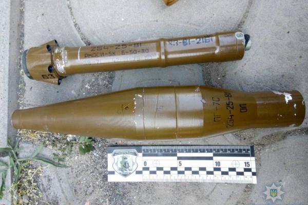 Житель Николаева для самообороны собрал арсенал боеприпасов, готовясь к боевым действиям