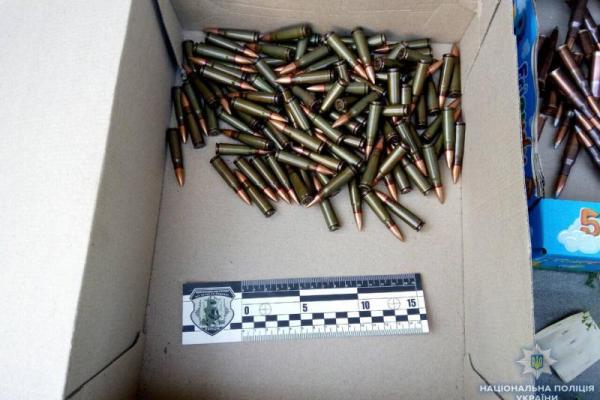 Житель Николаева для самообороны собрал арсенал боеприпасов, готовясь к боевым действиям
