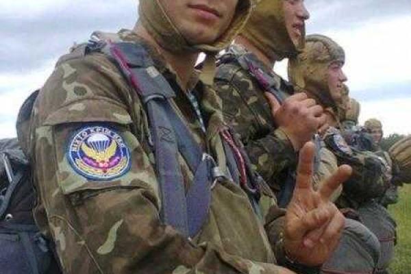 В зоне АТО под Луганском погиб чемпион Украины по греко-римской борьбе В зоне АТО под Луганском погиб чемпион Украины по греко-римской борьбе