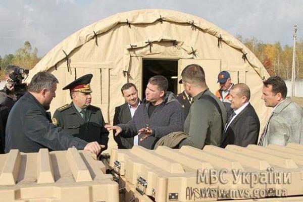 Бойцы АТО получили американское снаряжение Бойцы АТО получили американское снаряжение