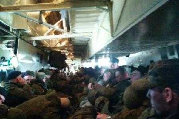 Россия перебросили разведчиков из Новосибирска к границе Луганской области Россия перебросили разведчиков из Новосибирска к границе Луганской области