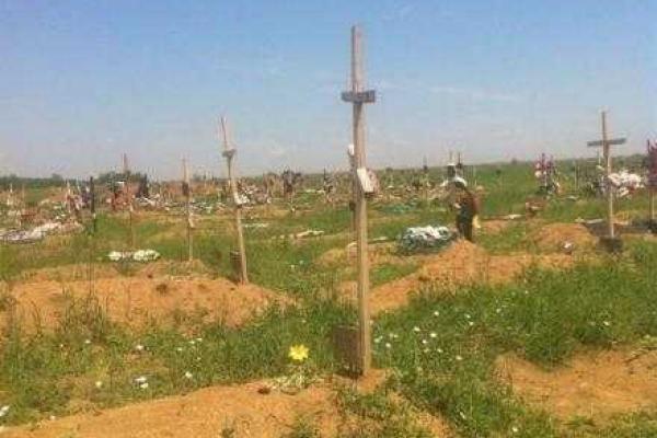 В Донецке могилы вырыты, наверное, сегодня тоже будут хоронить, - пользователь соцсетей В Донецке могилы вырыты, наверное, сегодня тоже будут хоронить, - пользователь соцсетей