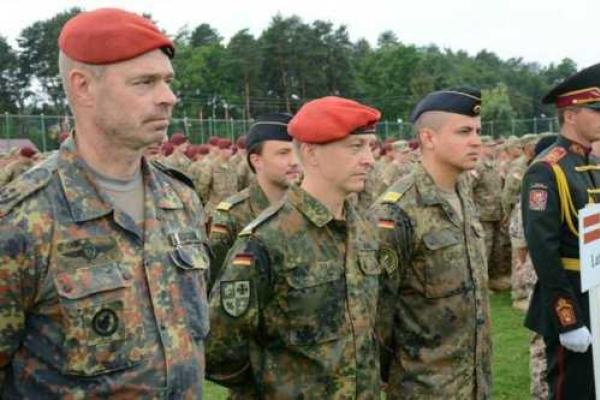 Во Львовской области стартовали масштабные военные учения Украины с армией США Во Львовской области стартовали масштабные военные учения Украины с армией США