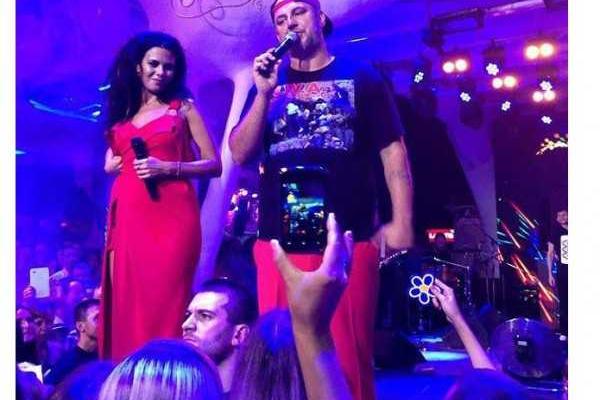 Настя Каменских произвела фурор своим нарядом Настя Каменских произвела фурор своим нарядом