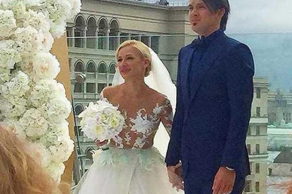 В Сети появились фото пышной свадьбы Транькова и Волосожар