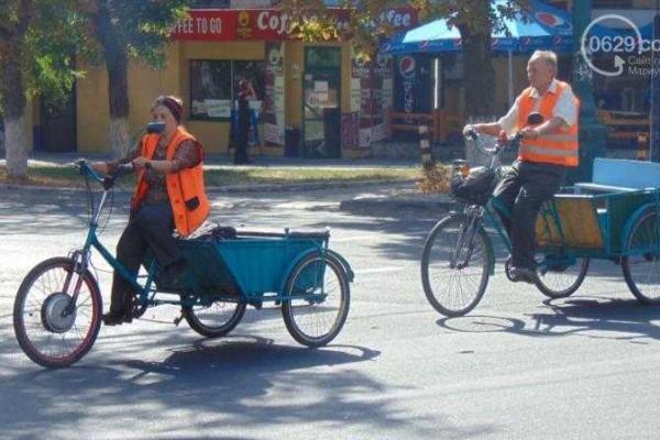Жители Мариуполя придумали новый вид транспорта Жители Мариуполя придумали новый вид транспорта