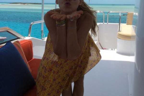 Анна Курникова поделилась фото с роскошного отдыха с Энрике Иглесиас Анна Курникова поделилась фото с роскошного отдыха с Энрике Иглесиас