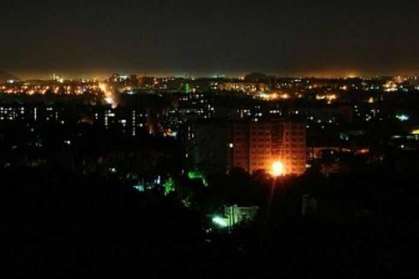 В сети появилось фото ночных взрывов в Донецке В сети появилось фото ночных взрывов в Донецке