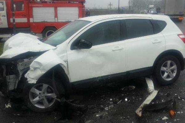Жуткая авария на автодороге «Киев-Чоп»: погиб человек, пострадали еще четверо Жуткая авария на автодороге «Киев-Чоп»: погиб человек, пострадали еще четверо
