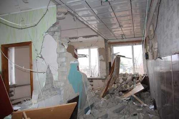 Жители Сватово опубликовали свежие фотографии разрушенного города