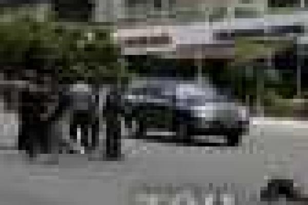 В Сети появились жуткие фото с места серии мощных взрывов в Джакарте В Сети появились жуткие фото с места серии мощных взрывов в Джакарте
