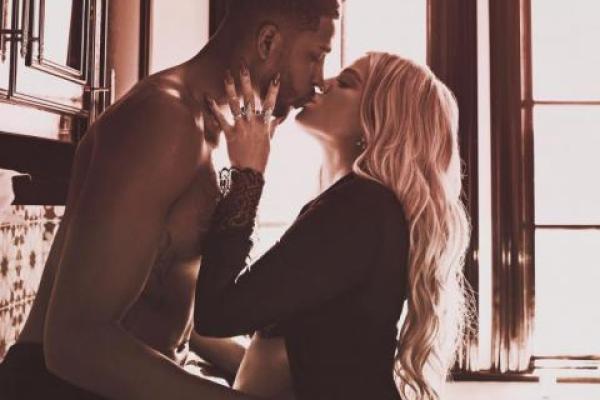 Кардашьян преждевременно родила дочь