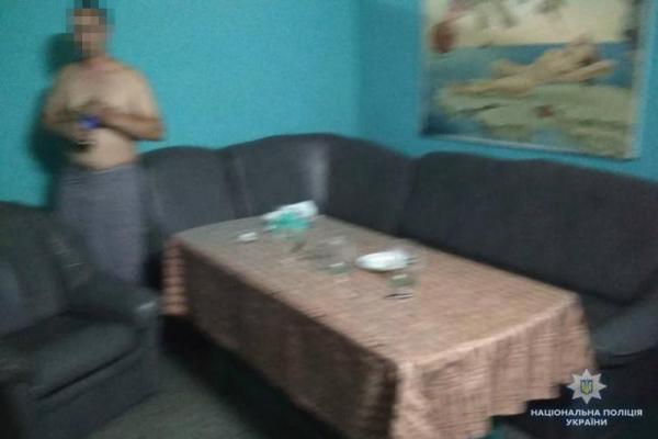 В Северодонецке полицейские задержали 44-летнюю сутенершу