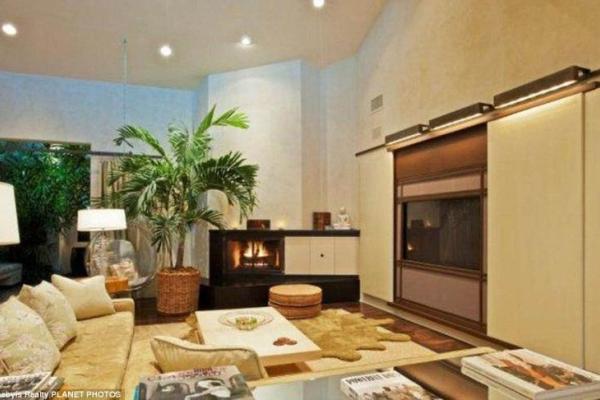 Знаменитая американская актриса выставила на продажу свой роскошный особняк: фото Знаменитая американская актриса выставила на продажу свой роскошный особняк: фото