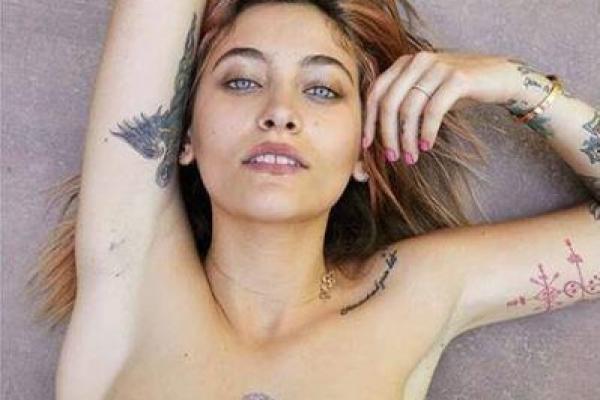 Дочь Майкла Джексона снялась топлесс для рекламы кампании Дочь Майкла Джексона снялась топлесс для рекламы кампании