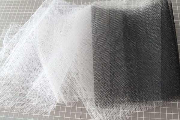 Делаем цветок из ткани Делаем цветок из ткани