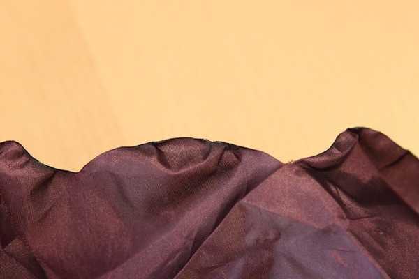 Делаем цветок из ткани Делаем цветок из ткани