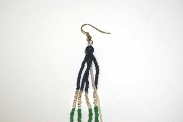 Серьги: подвески из бисера Серьги: подвески из бисера