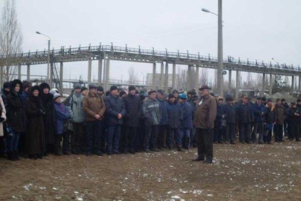Вице-премьер-министр Украины Юрий Бойко приехал в Рубежное на закладку строительства нового производства Вице-премьер-министр Украины Юрий Бойко приехал в Рубежное на закладку строительства нового производства
