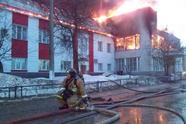 База команды Максимова сгорела из-за замыкания в бане База команды Максимова сгорела из-за замыкания в бане