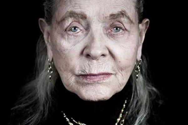 Умерла одна из величайших звезд Голливуда Умерла одна из величайших звезд Голливуда