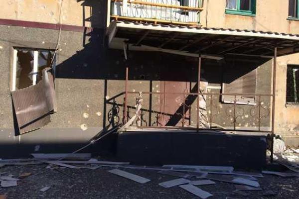 Минувшей ночью террористы прицельно обстреляли центр Дебальцево