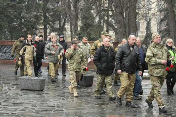 В Виннице почтили Героев Небесной сотни В Виннице почтили Героев Небесной сотни