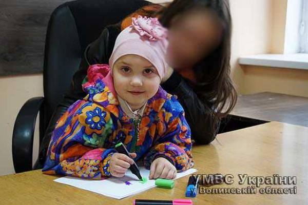 На Волыни горе-мать продала 3-летнюю дочь за 20000 долларов