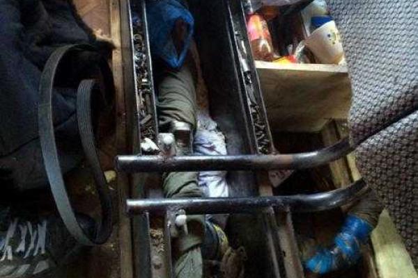 На Донетчине задержаны жители с арсеналом оружия На Донетчине задержаны жители с арсеналом оружия