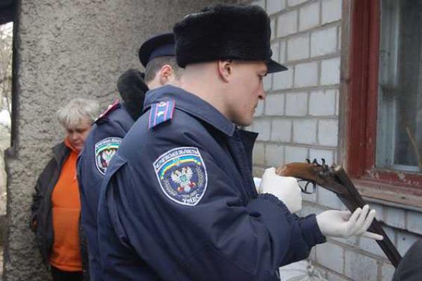 Под Черниговом пожилой мужчина застрелил знакомого Под Черниговом пожилой мужчина застрелил знакомого