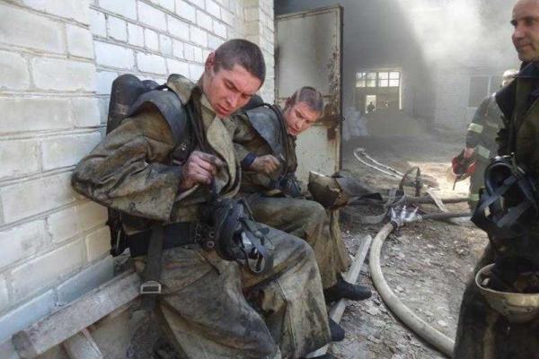 В Херсоне погасили пожар в подвале заброшенного здания В Херсоне погасили пожар в подвале заброшенного здания